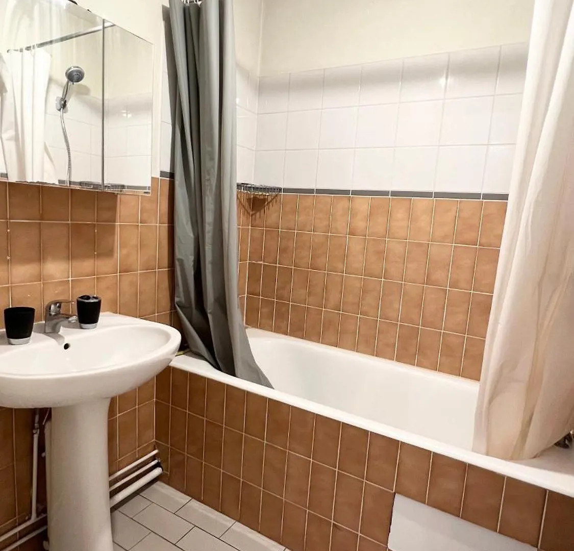 Cozy Flat In Paris Center Near Place De La Republiqueアパートメント 0*,