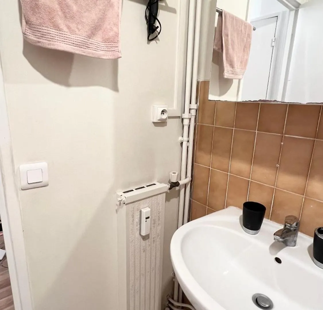 Cozy Flat In Paris Center Near Place De La Republique Daire